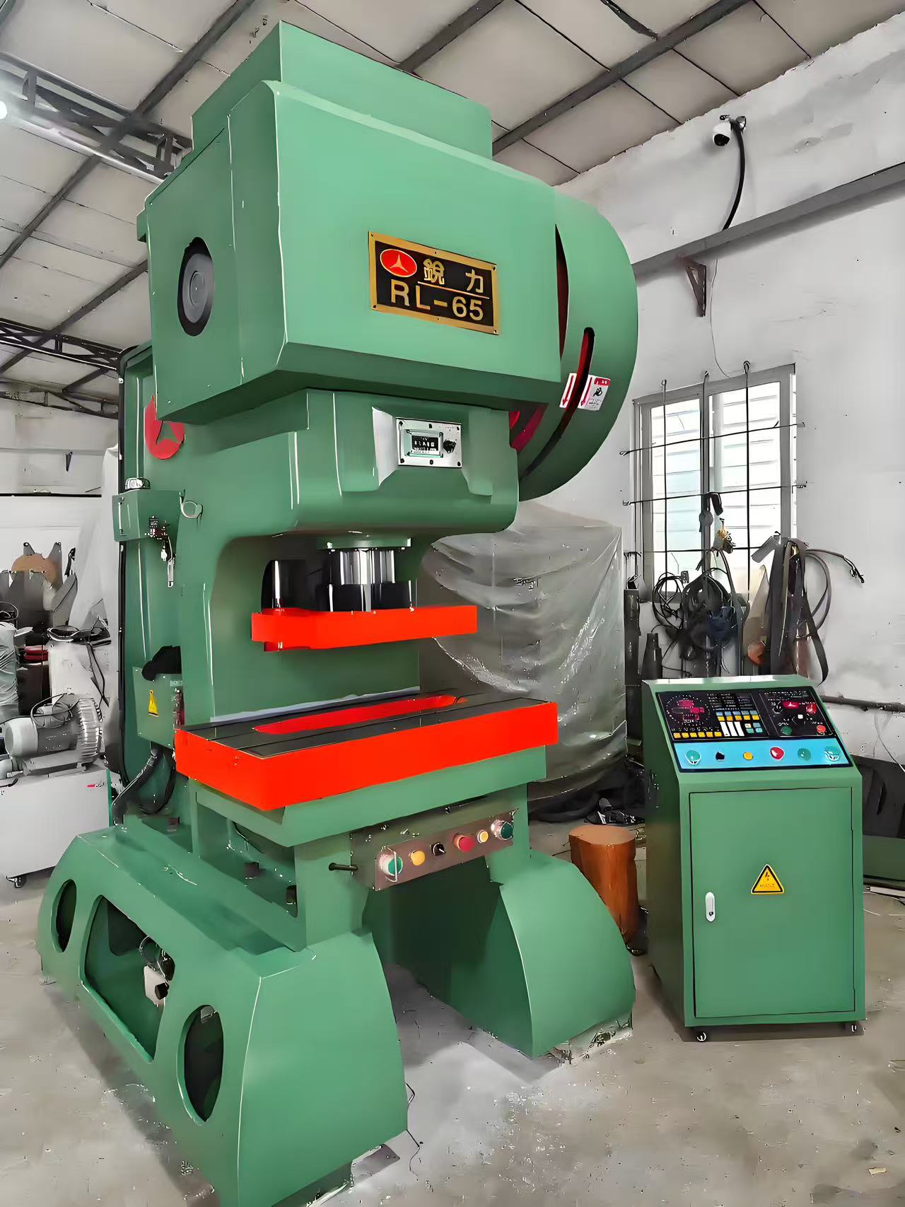 油壓機(jī)沖床回收