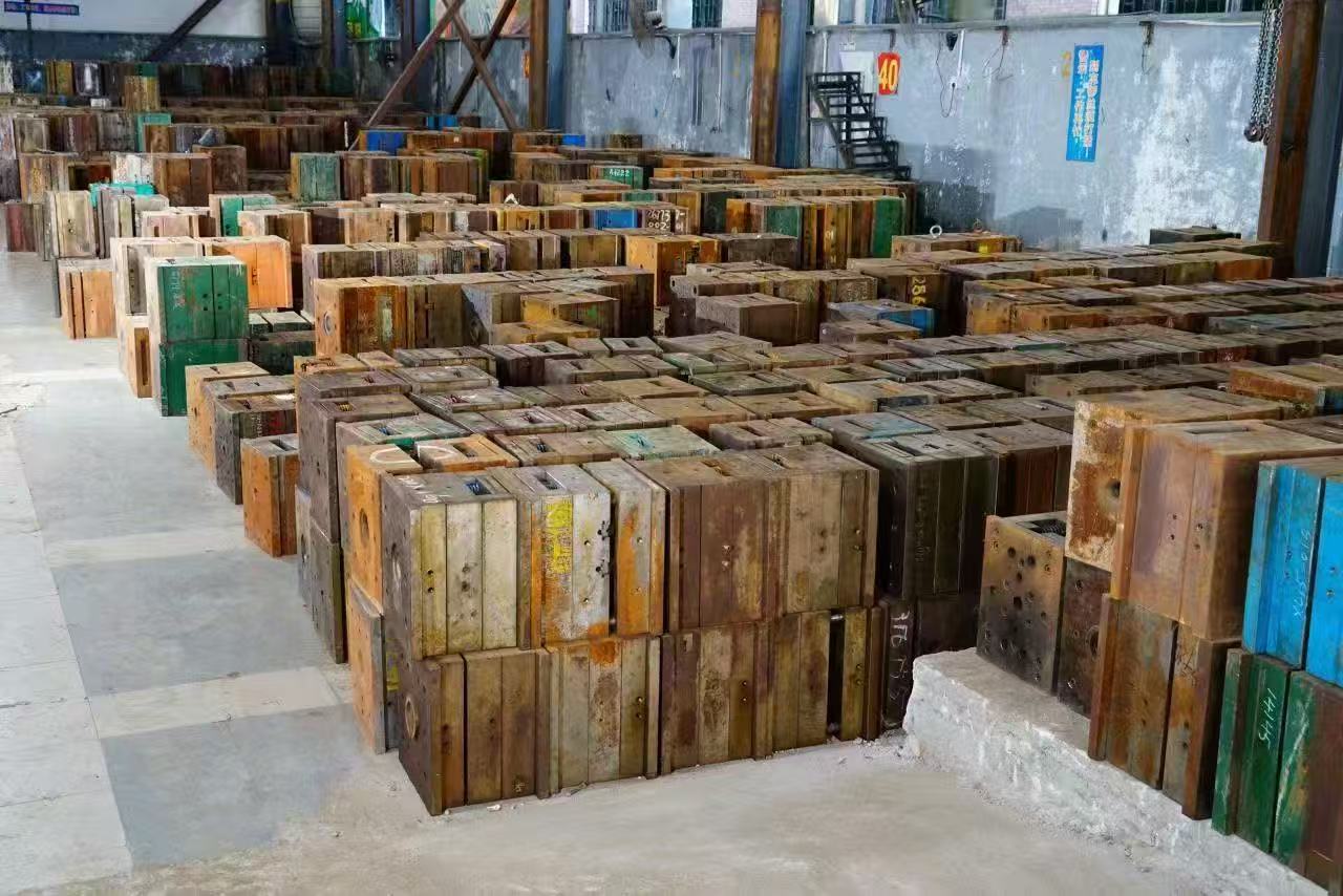 電纜電線，模具